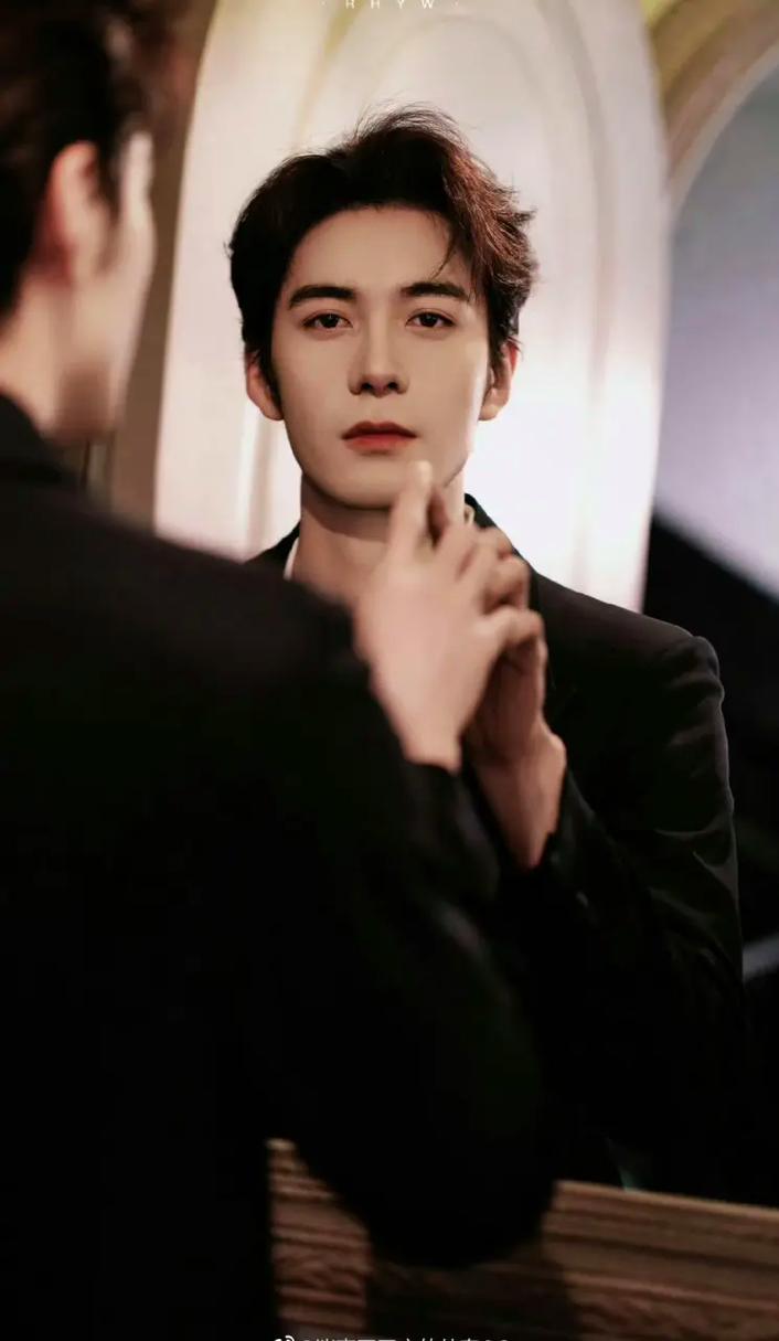 美女老师让我爽的相关介绍