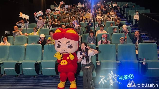 偷拍操老女人bavbav的相关介绍