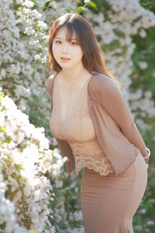 女人下体痒黄色分泌物的相关介绍