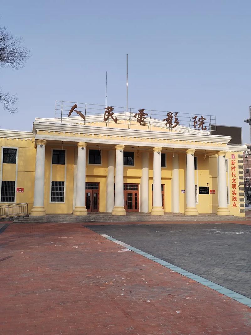 极品人妻啪啪的相关介绍