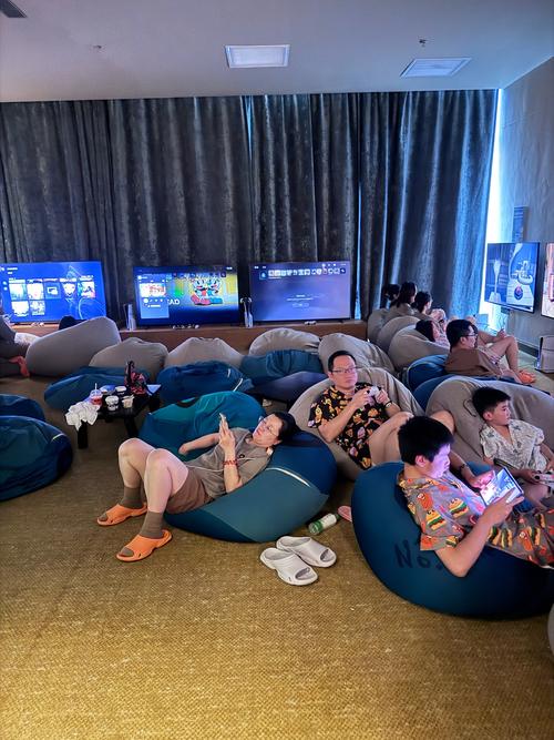 亚洲天堂久久新的相关介绍