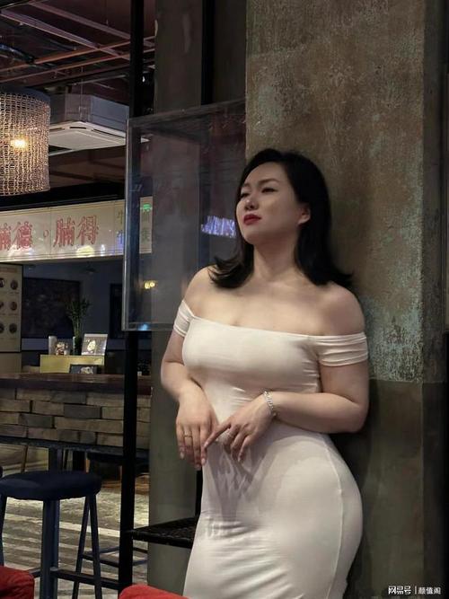 半夜把亲c高潮了的小说的相关介绍