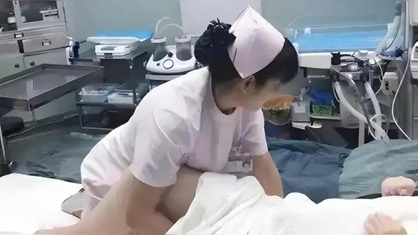 久久久少妇av的相关介绍