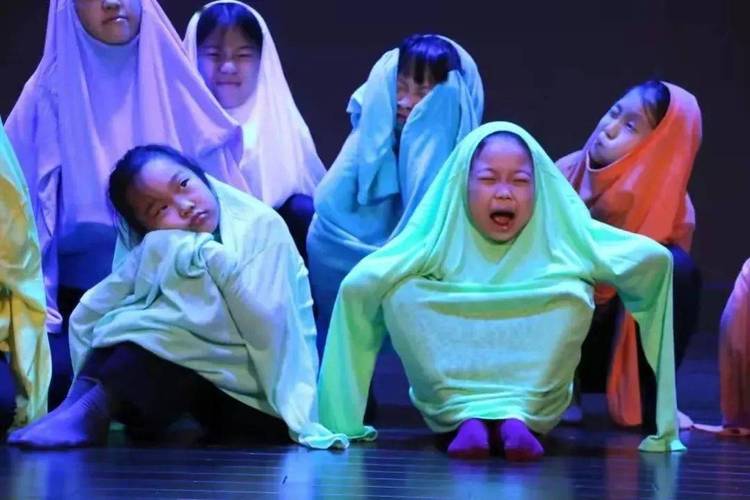 处女的呻吟的相关介绍