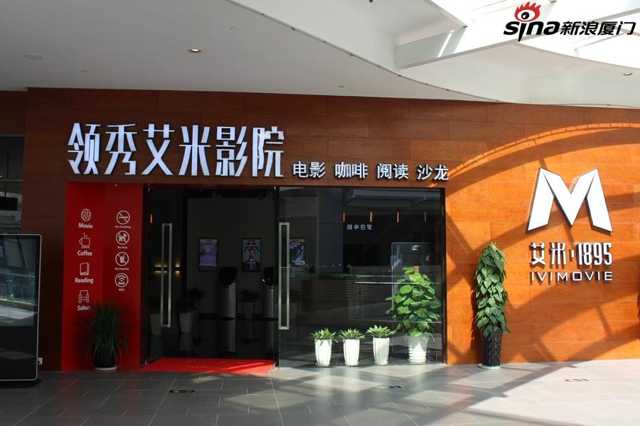丰满秘书的诱惑的相关介绍