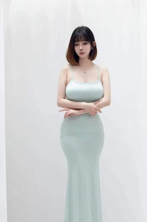 国产av黑丝美女的相关介绍