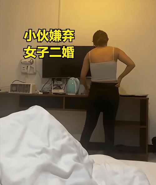 端庄人妻路边搭讪按摩的相关介绍