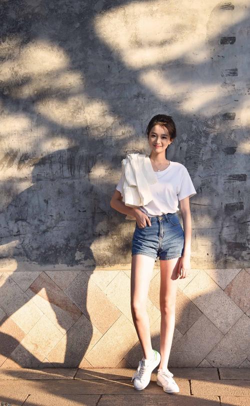美女高潮白浆的相关介绍