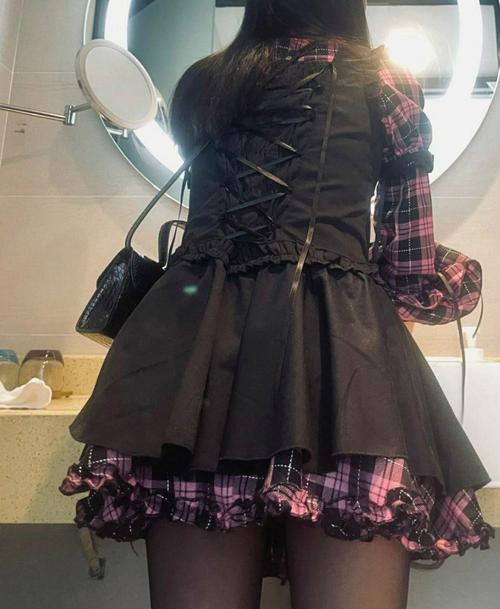 老熟女久久久久久激情视频的相关介绍