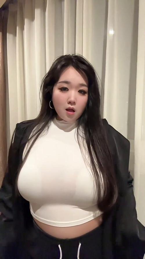亚洲av少妇一区二区的相关介绍